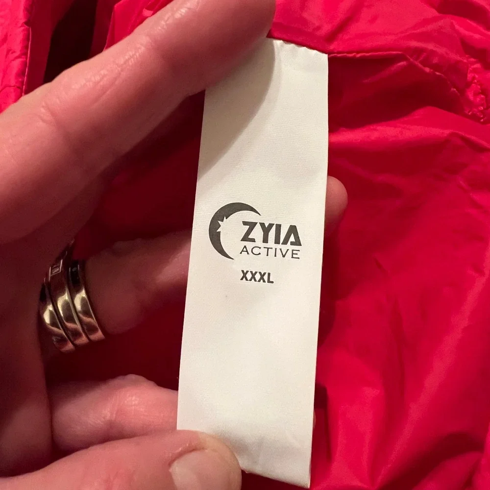 Zyia Active zyia active